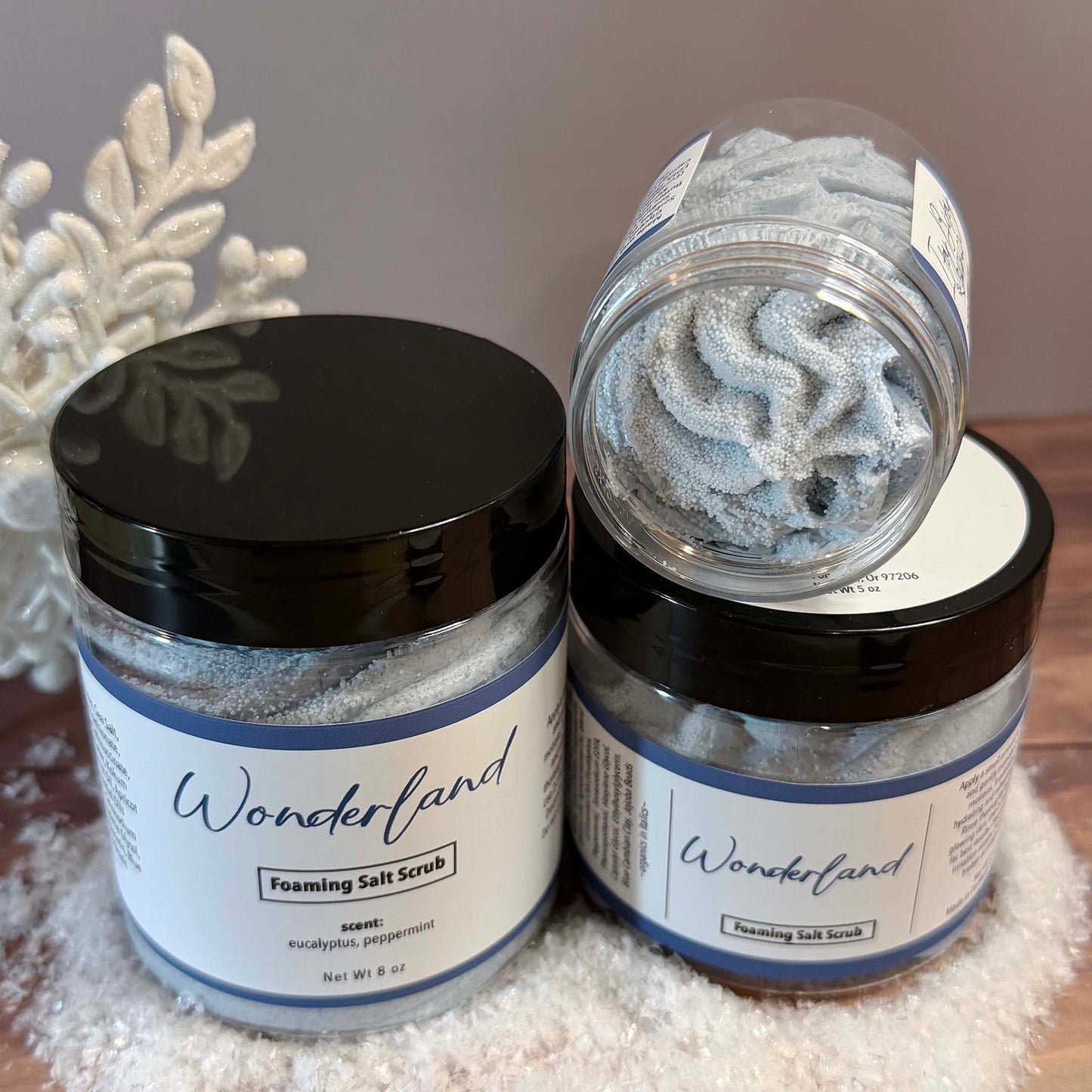 Wonderland Foaming Salt Scrub